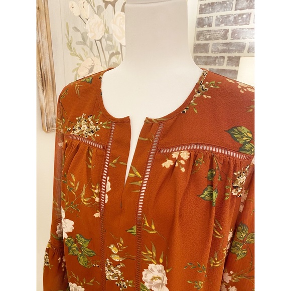 NWOT {Fever} Blouse - Picture 2 of 8